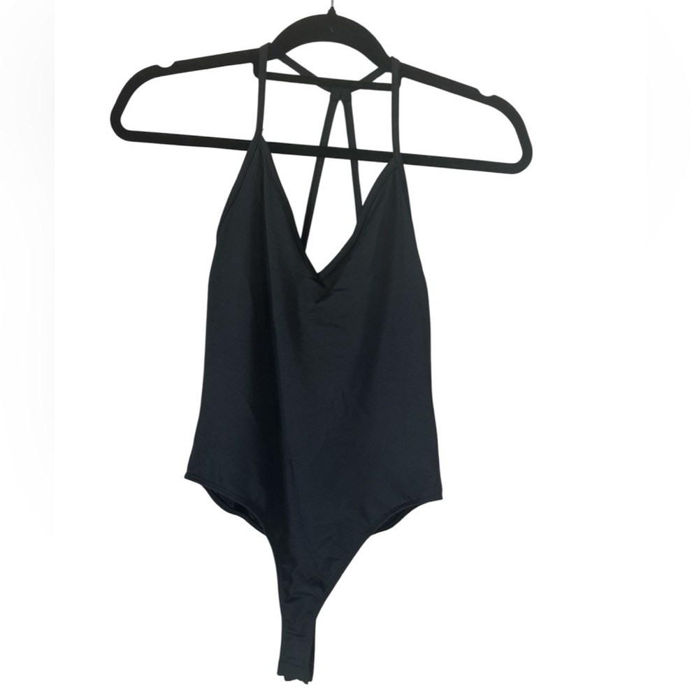 Women’s Lulu's Backless Elegant Black Bodysuit BNWT
Size - M